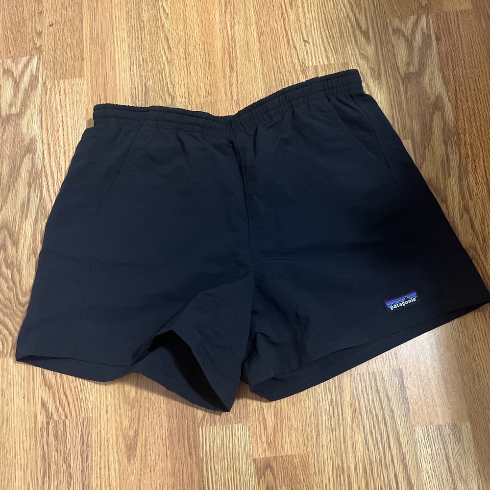 Black patagonia baggies